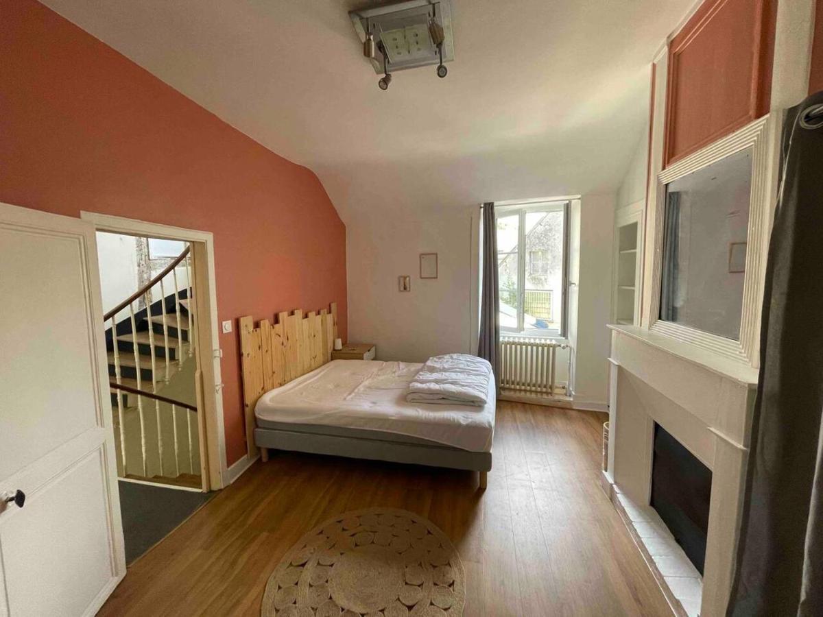 Logement Centre Ville 1 A 4 Chambres Alencon Bagian luar foto