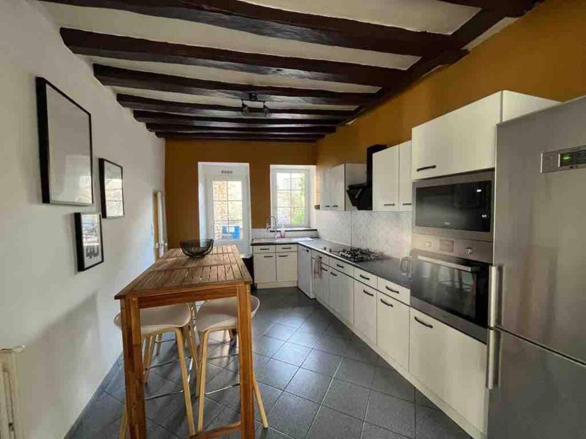 Logement Centre Ville 1 A 4 Chambres Alencon Bagian luar foto