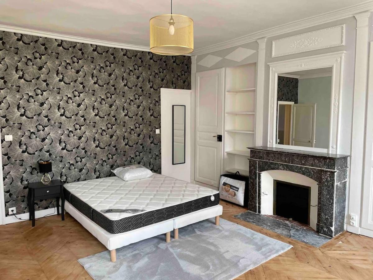 Logement Centre Ville 1 A 4 Chambres Alencon Bagian luar foto