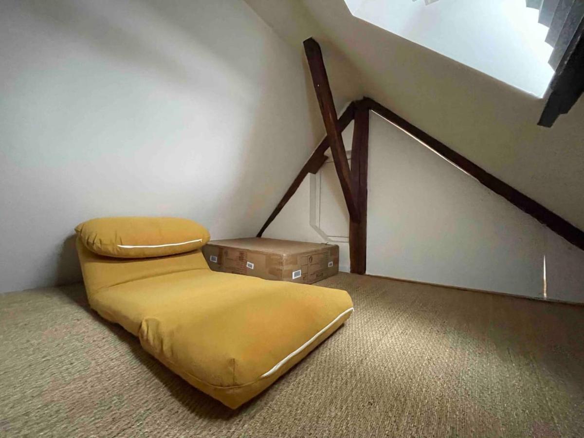 Logement Centre Ville 1 A 4 Chambres Alencon Bagian luar foto