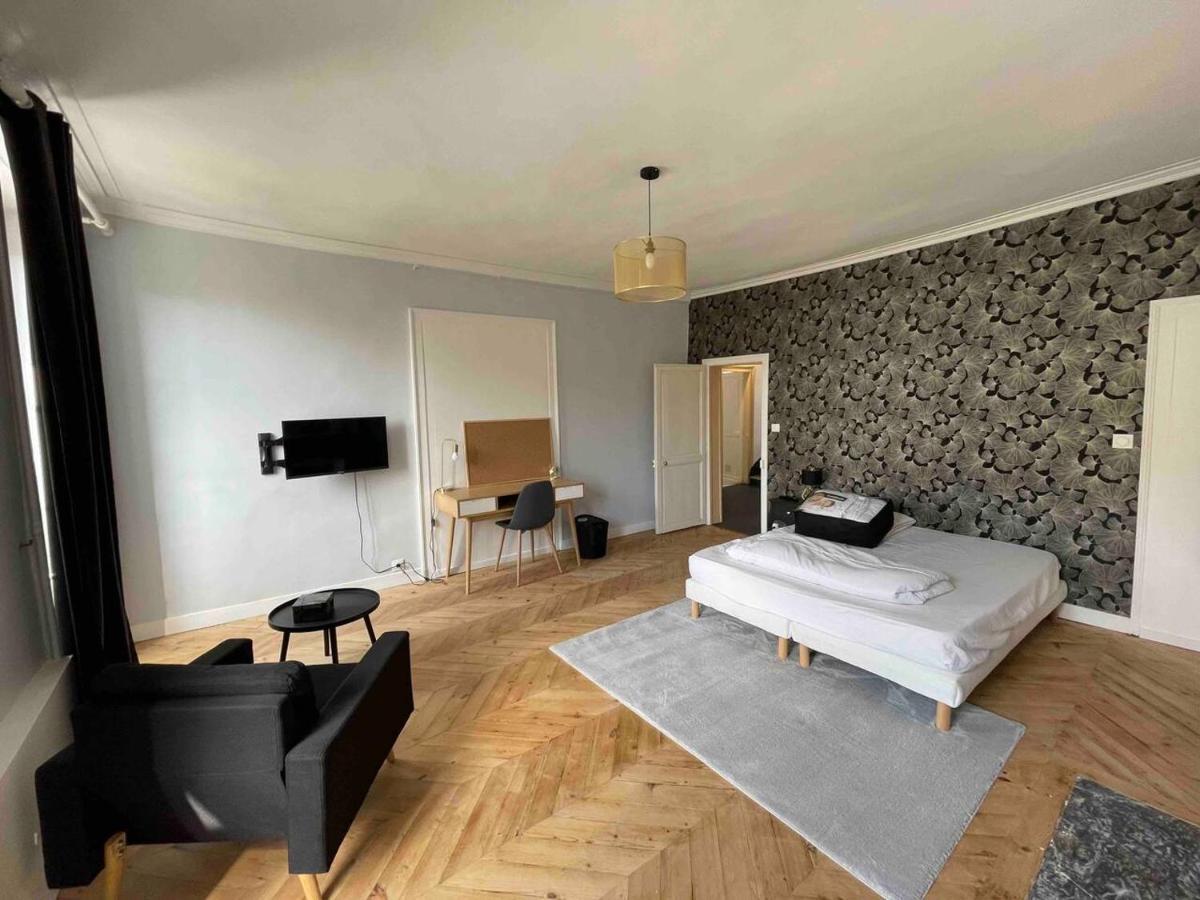 Logement Centre Ville 1 A 4 Chambres Alencon Bagian luar foto